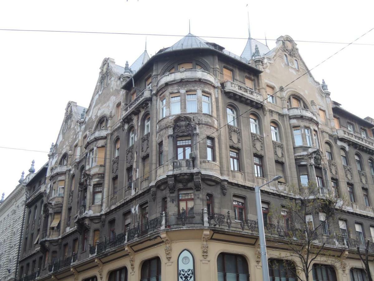 Parliament Apartment Budapeste Exterior foto